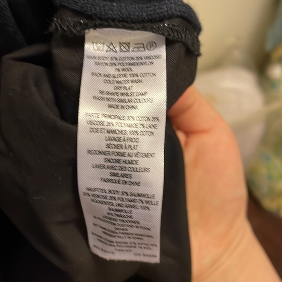 French connection sweater - Picture 5 of 5